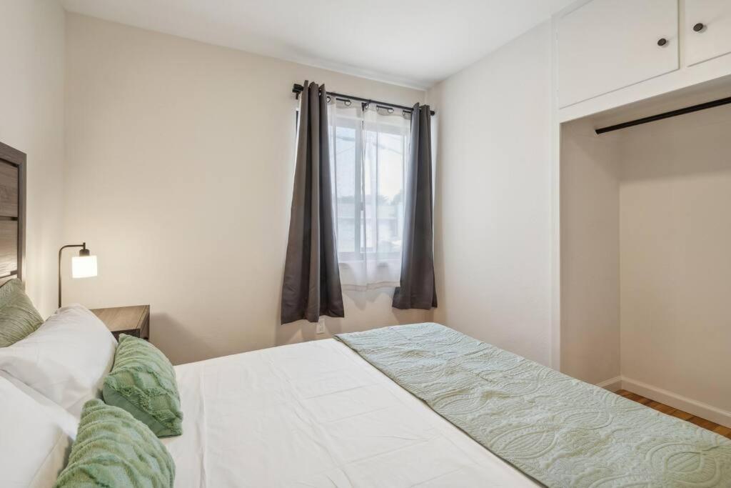 Modern Lux , 4Br 3Ba, 30 Or More Days Only South San Francisco Buitenkant foto