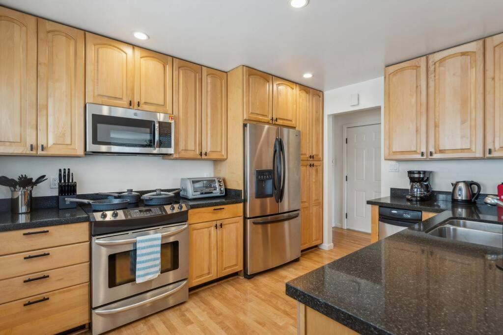Modern Lux , 4Br 3Ba, 30 Or More Days Only South San Francisco Buitenkant foto