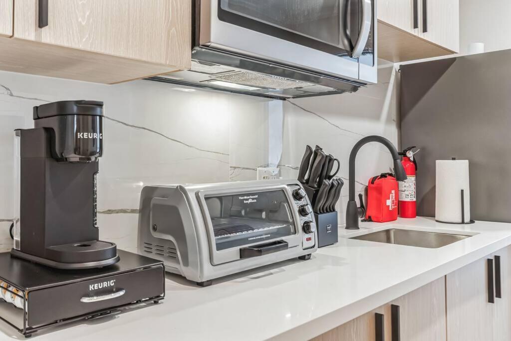 Modern Lux , 4Br 3Ba, 30 Or More Days Only South San Francisco Buitenkant foto